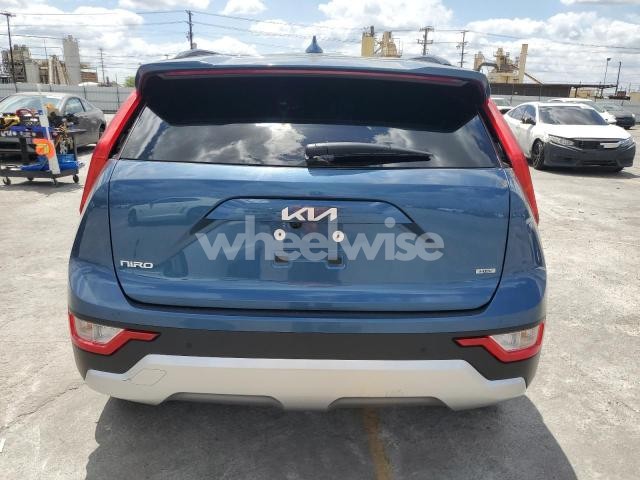2024 KIA NIRO EX