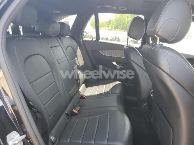 2017 MERCEDES-BENZ GLC 300 4MATIC