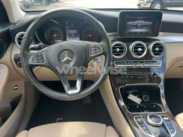 2017 MERCEDES-BENZ GLC 300 4MATIC