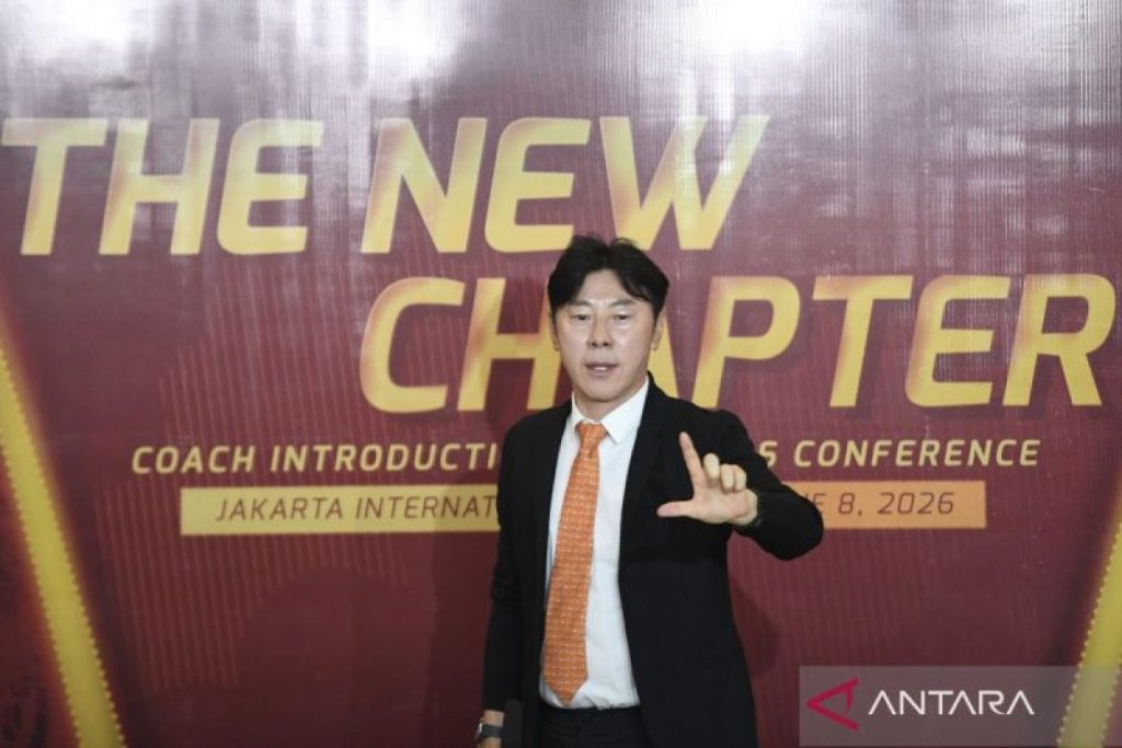 shin-tae-yong-resmi-latih-persija-jakarta-2801785