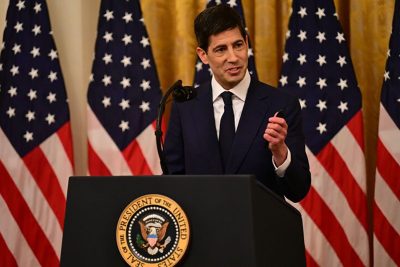 Trump ancam hentikan perdagangan jika The Fed tak pangkas suku bunga