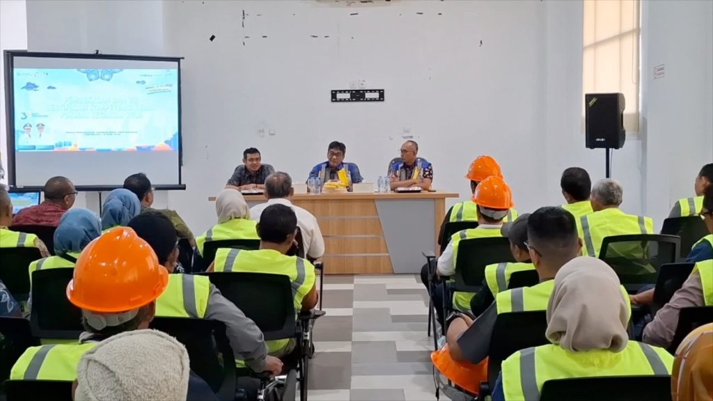 DISPERKIMTAN-FASILITASI-POKMAS-RTLH-IKUTI-UJI-KOMPETENSI-KEAHLIAN