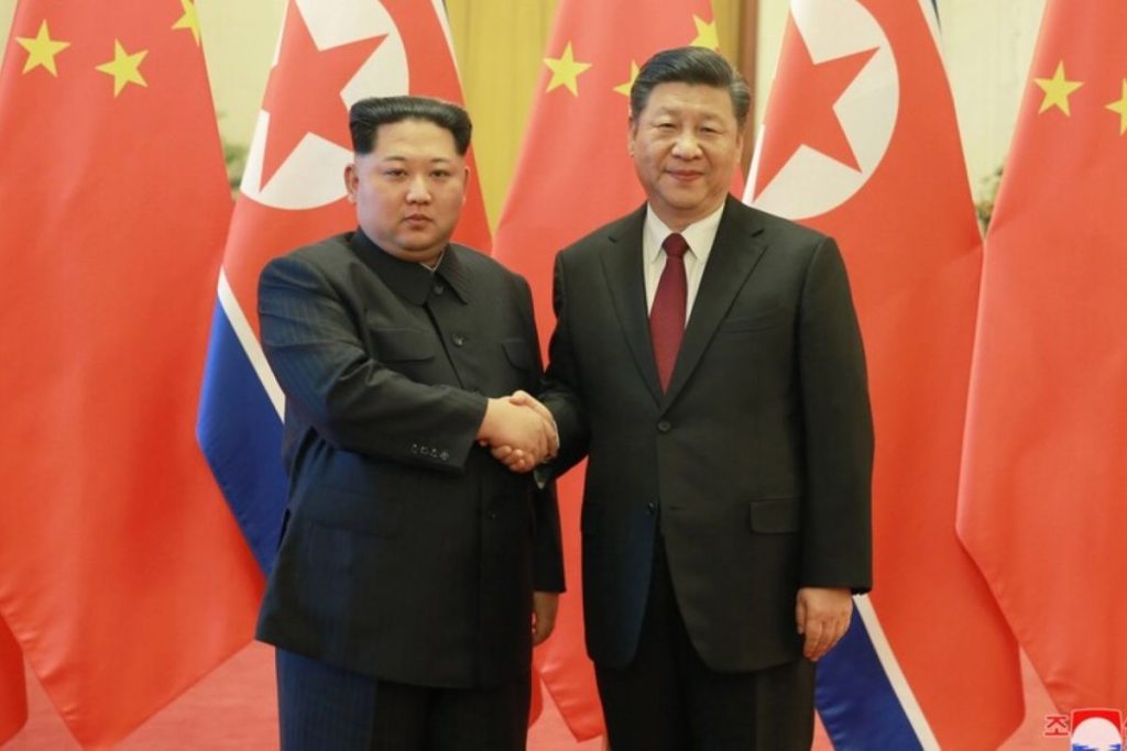 Xi-Jinping-dan-Kim-Jong-Un-2
