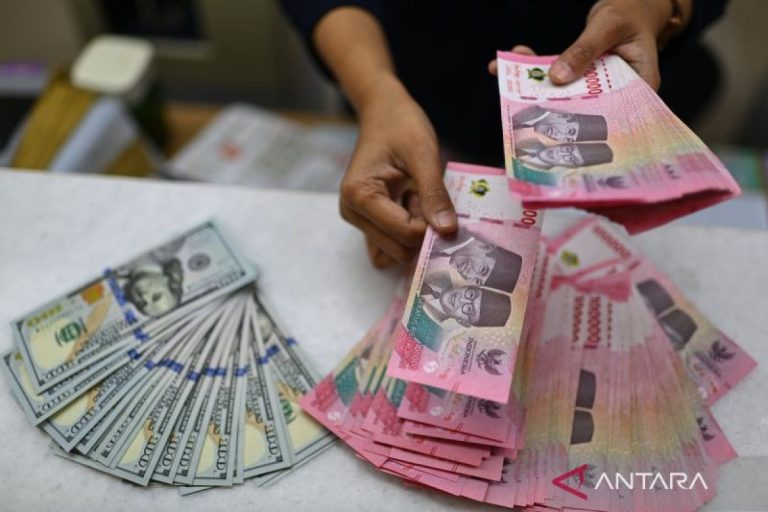 nilai-tukar-rupiah-melemah-115-poin-2788415