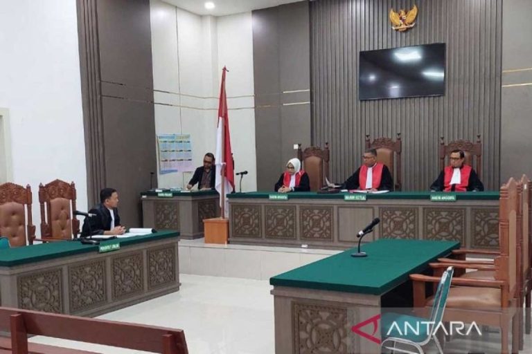 sidang-tipikor-dana-desa-in-absentia_1