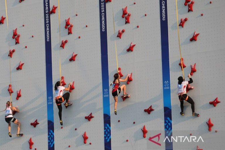 Atlet-Panjat-Tebing-Putri-Indonesia-Raih-Emas-150825-CC-1