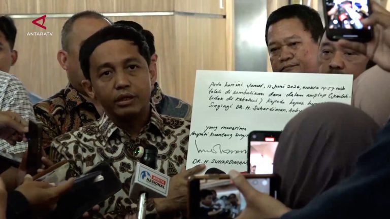 KPK-VERIFIKASI-LAPORAN-PENOLAKAN-GRATIFIKASI-MENHUT-RAJA-JULI