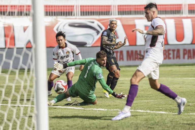 Malut-United-menang-melawan-Persik-Kediri-4-0-024012026-ans-3