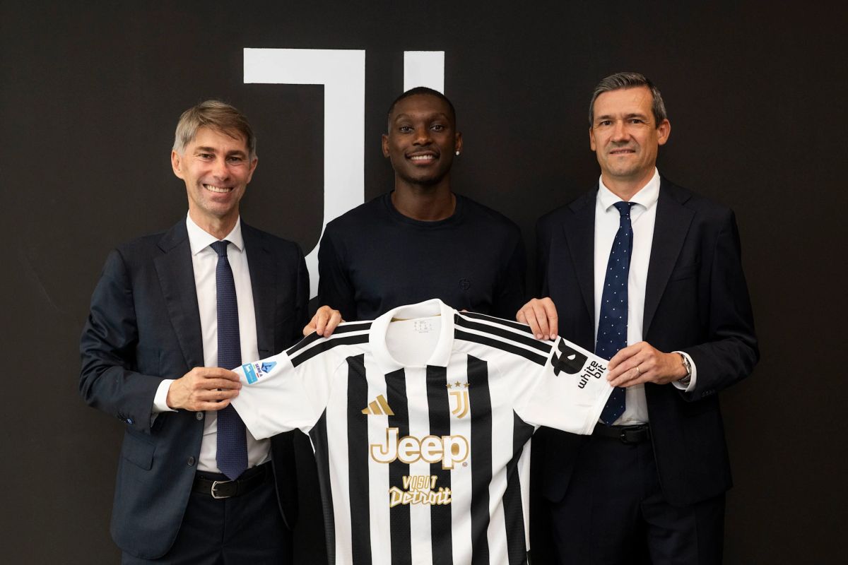 Juventus permanenkan Randal Kolo Muani dari PSG