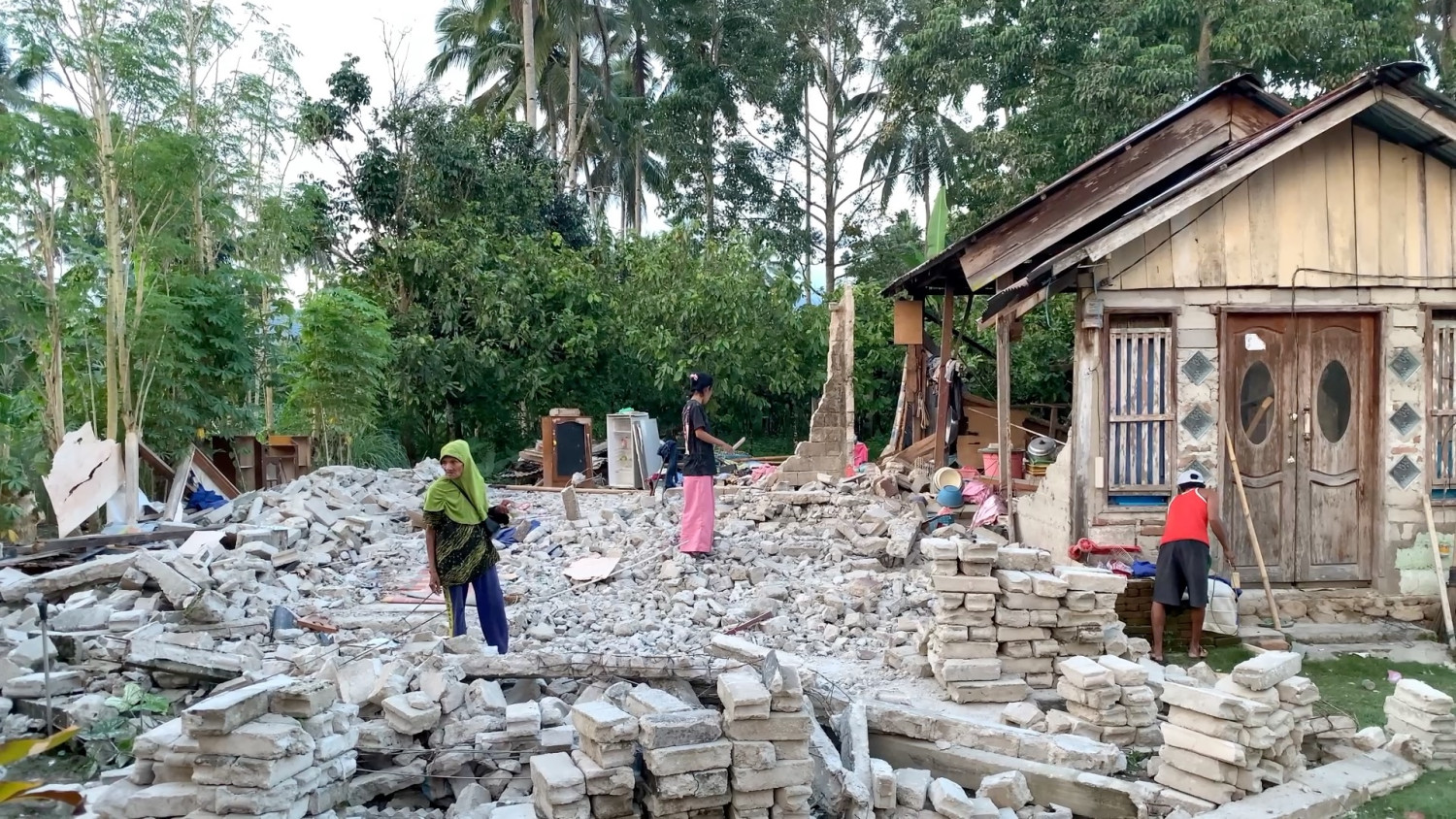Pemerintah percepat pembangunan huntara pascagempa di Sigi